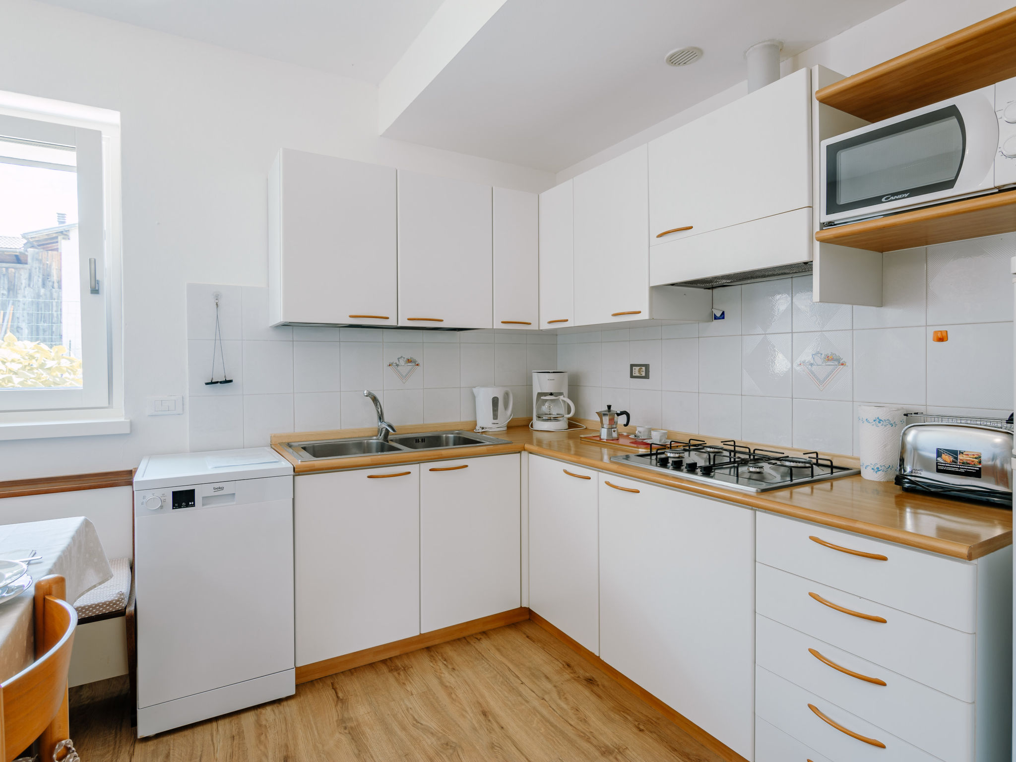 Kitchen / Dining Room