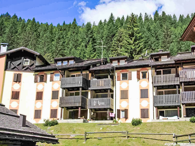 Fienili di Brenta Apartment in Madonna di Campiglio