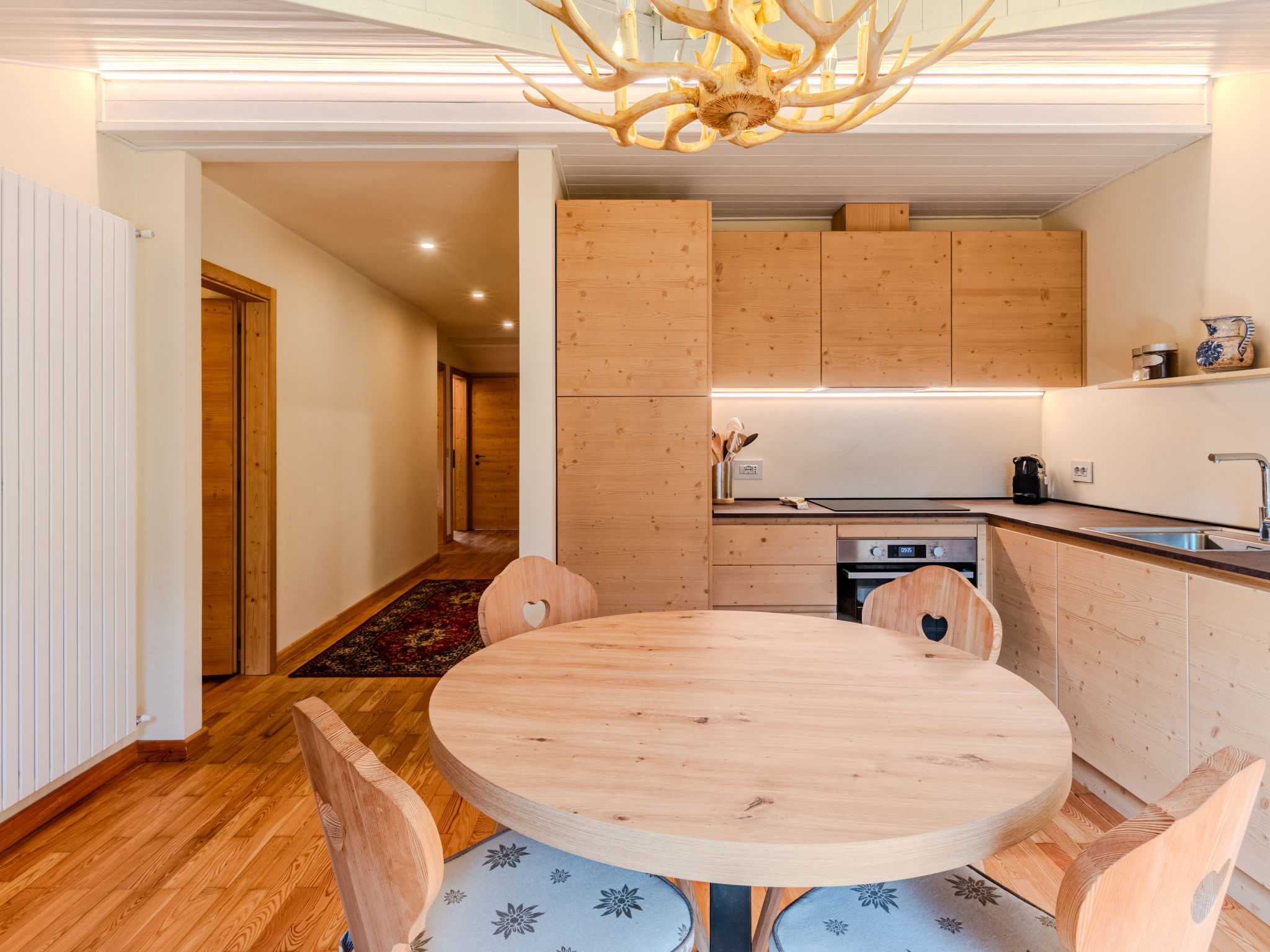Appartement Dorian – Cuisine et coin repas, photo 9 sur 28