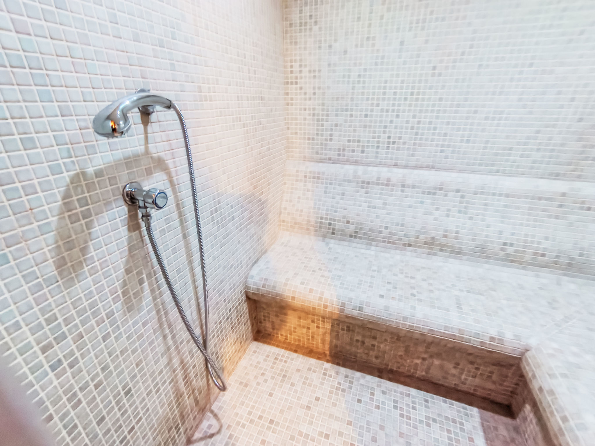 Maset Pozzati-Drinnen