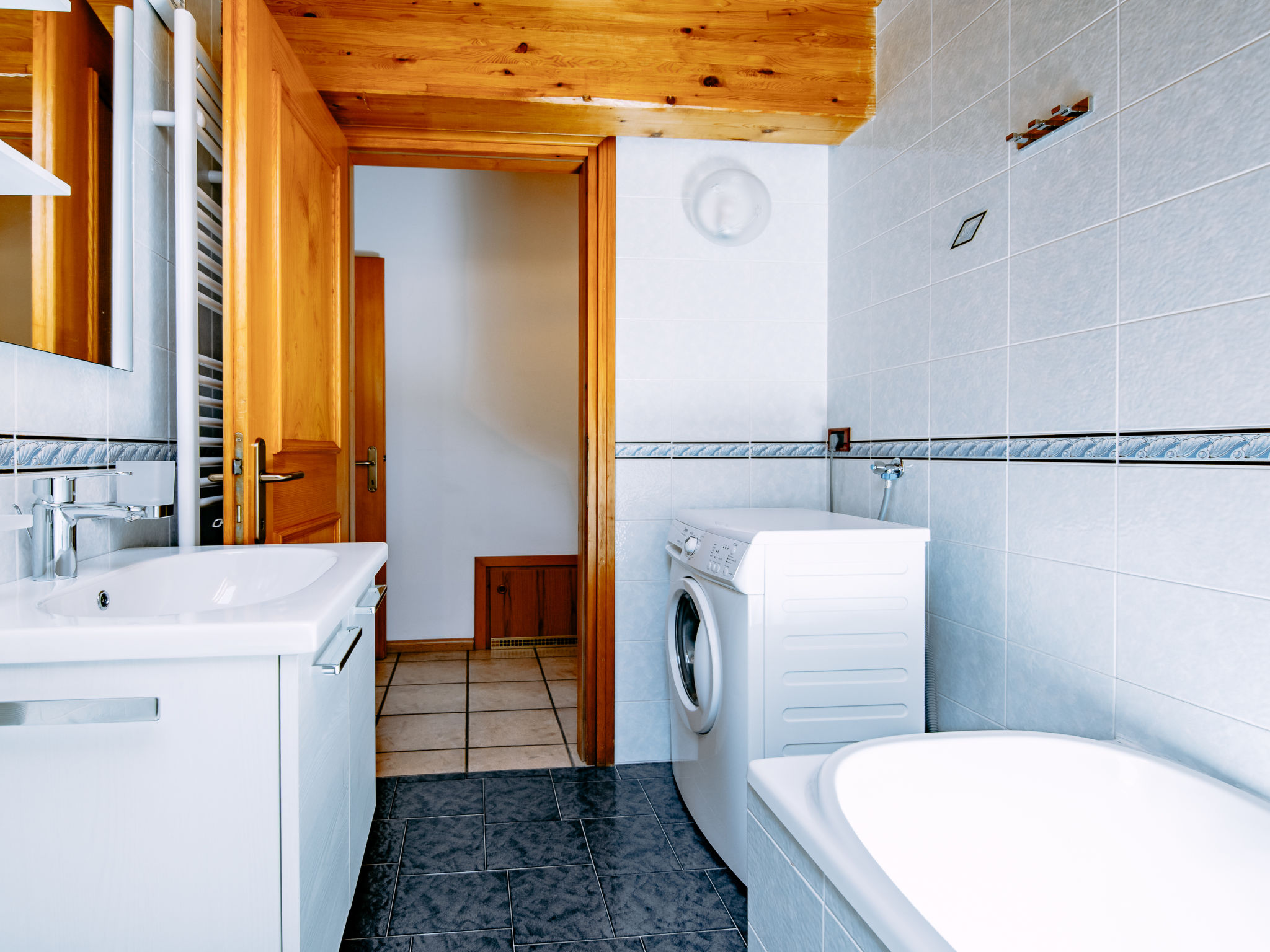 Appartement Carmen – Salle de bains, photo 19 sur 38