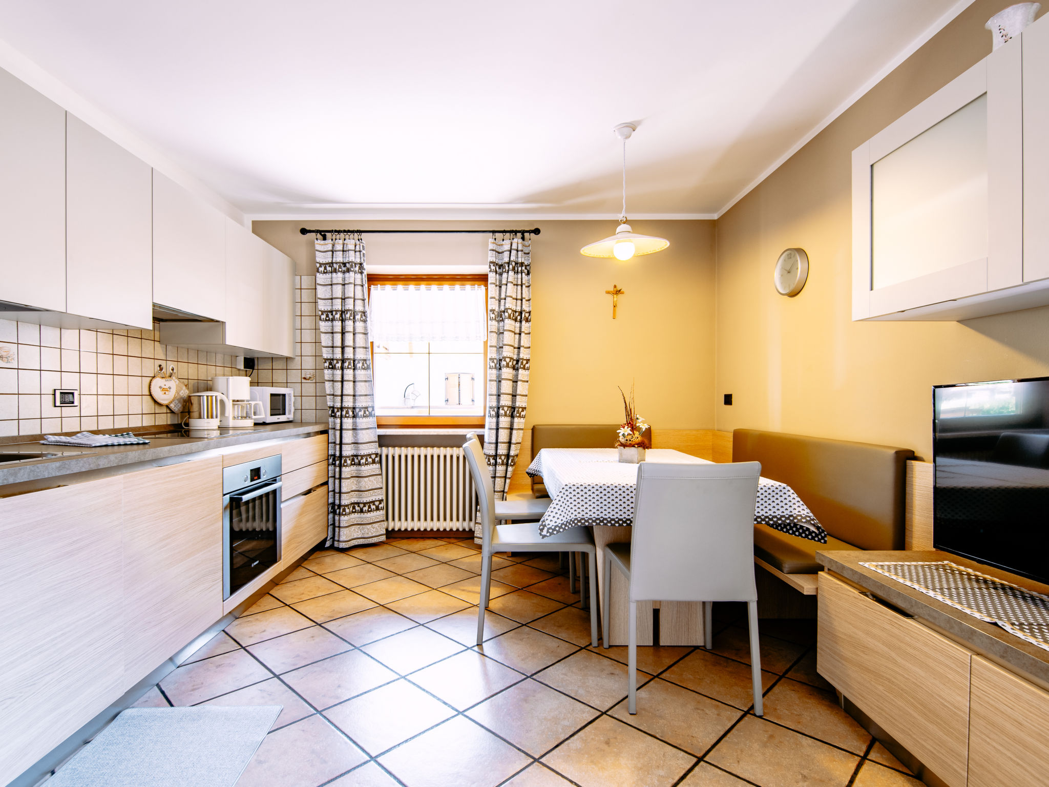 Ruim appartement voor 8 in Soraga di Fassa, vlakbij centrum en skibus - foto 4