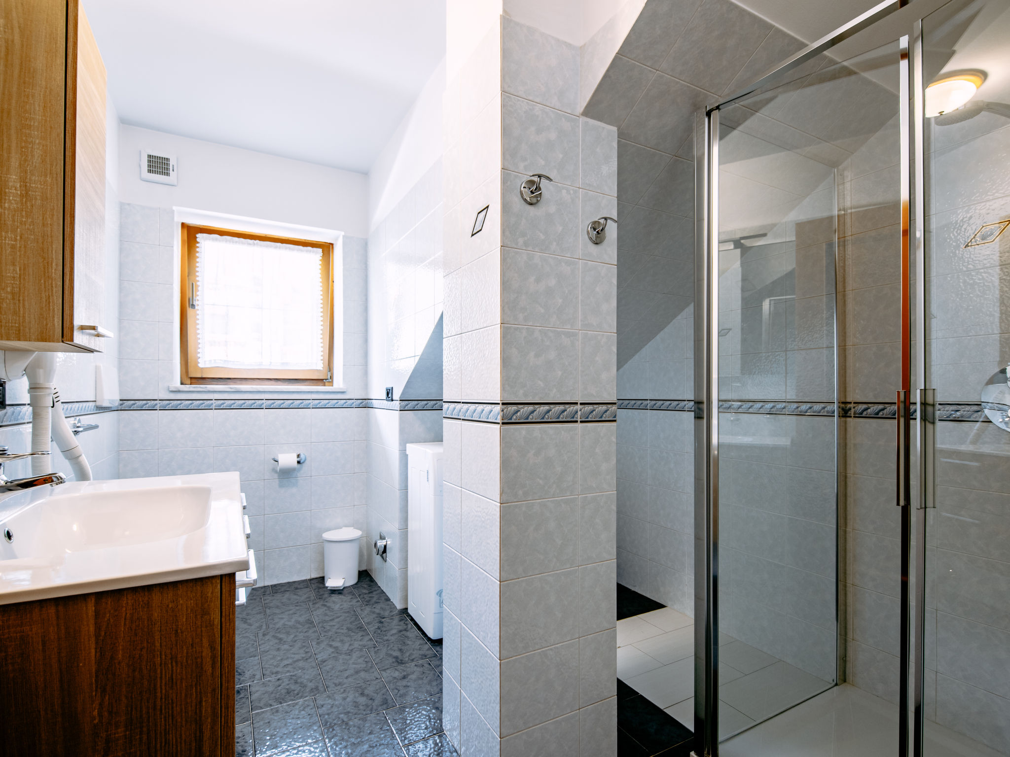 Ruim appartement voor 8 in Soraga di Fassa, vlakbij centrum en skibus - foto 17