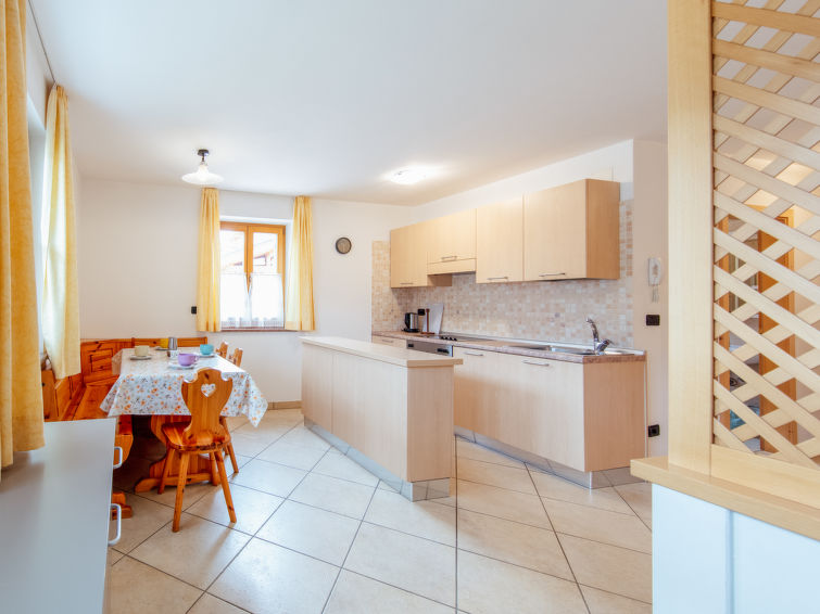 Search and Stay destination Soraga, Trentino-Alto Adige - Italy from AU$ 196. Brunel (SOF773)