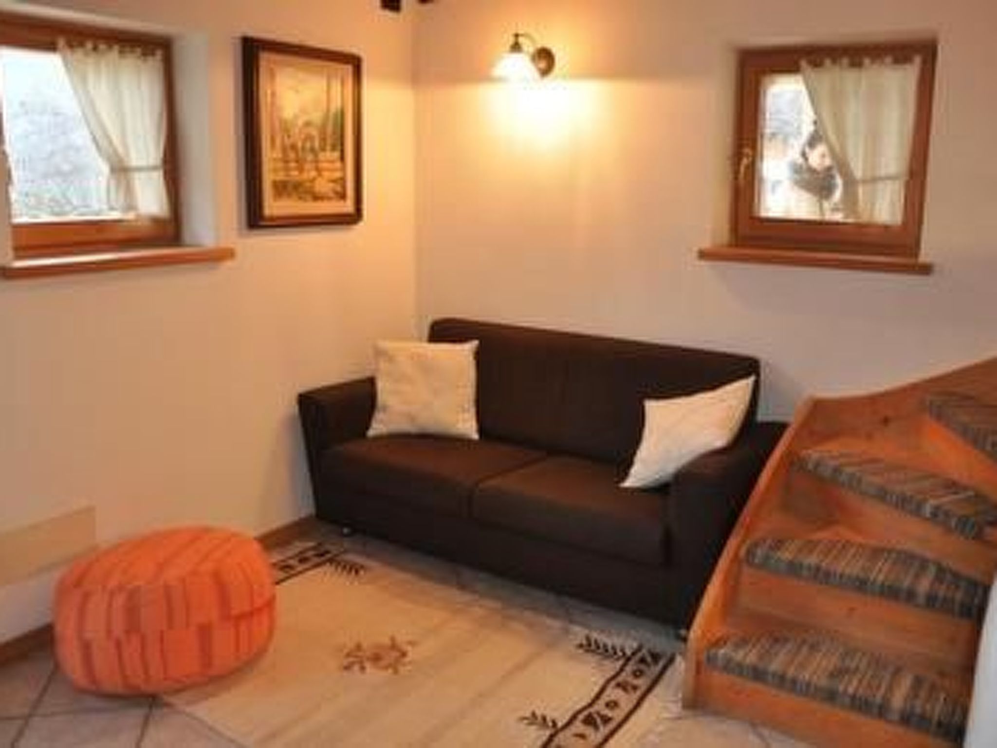 Romantisches Chalet in den Wiesen der Dolomiten-Binnen