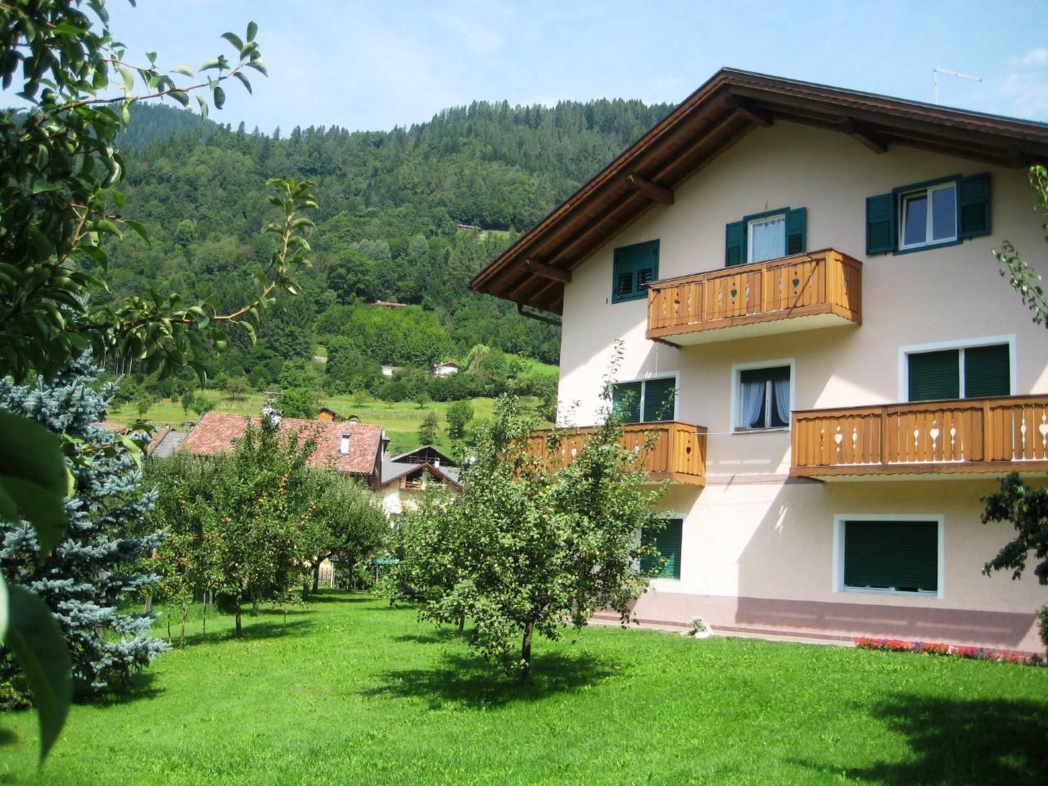 Elegantes und geräumiges Dachgeschosszimmer in den Dolomiten-Dedans