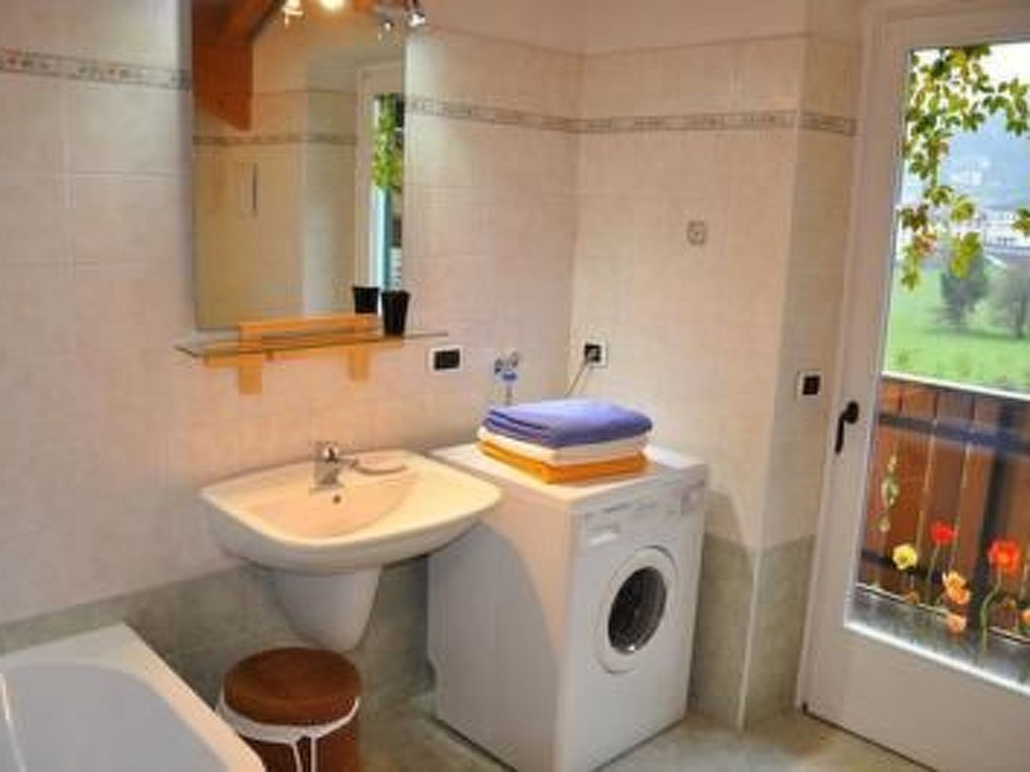 Elegantes und geräumiges Dachgeschosszimmer in den Dolomiten-Dedans