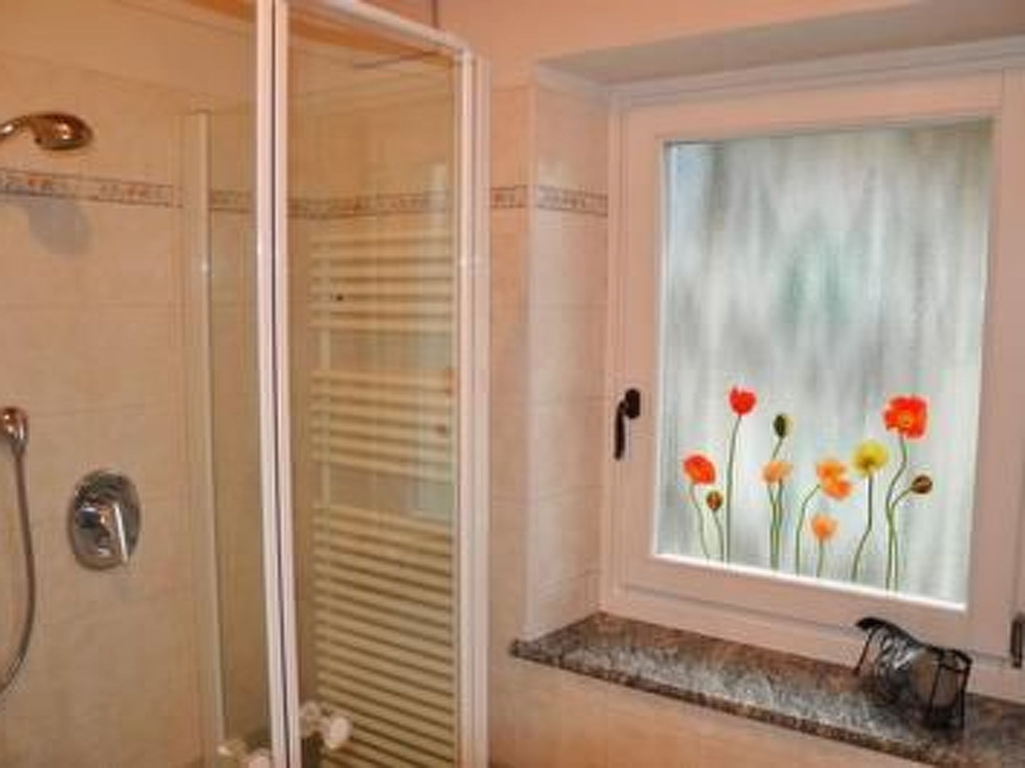 Elegantes und geräumiges Dachgeschosszimmer in den Dolomiten-Dedans