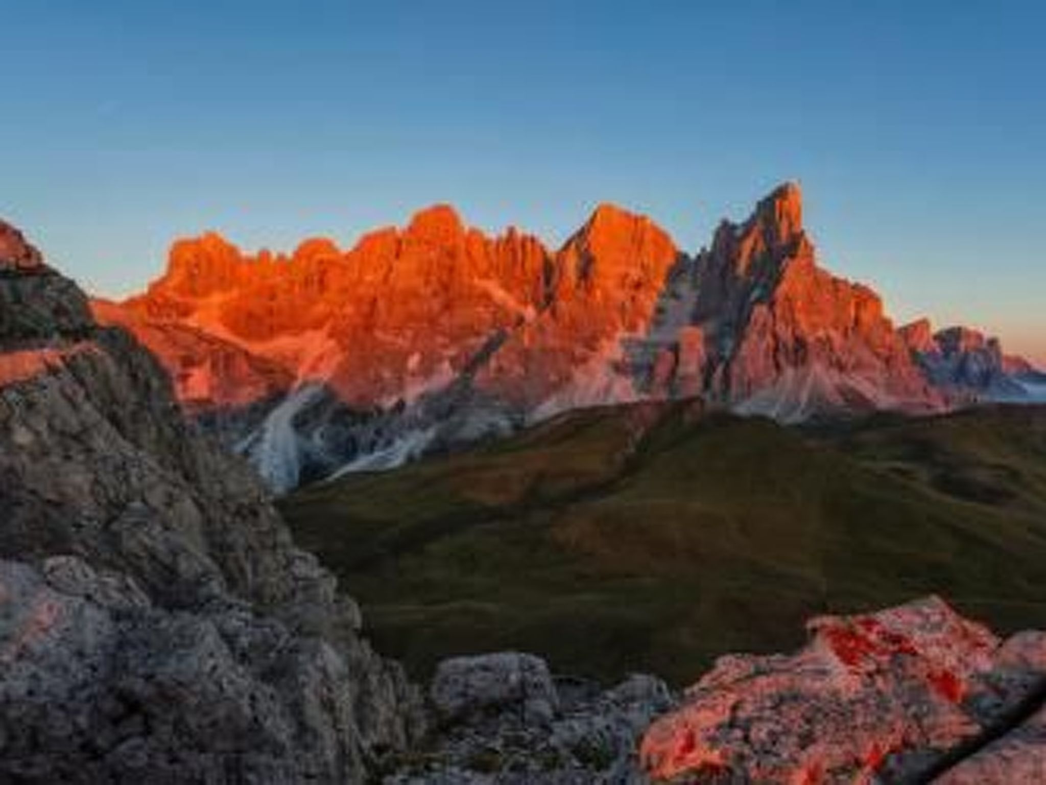 Elegantes und geräumiges Dachgeschosszimmer in den Dolomiten-Dedans