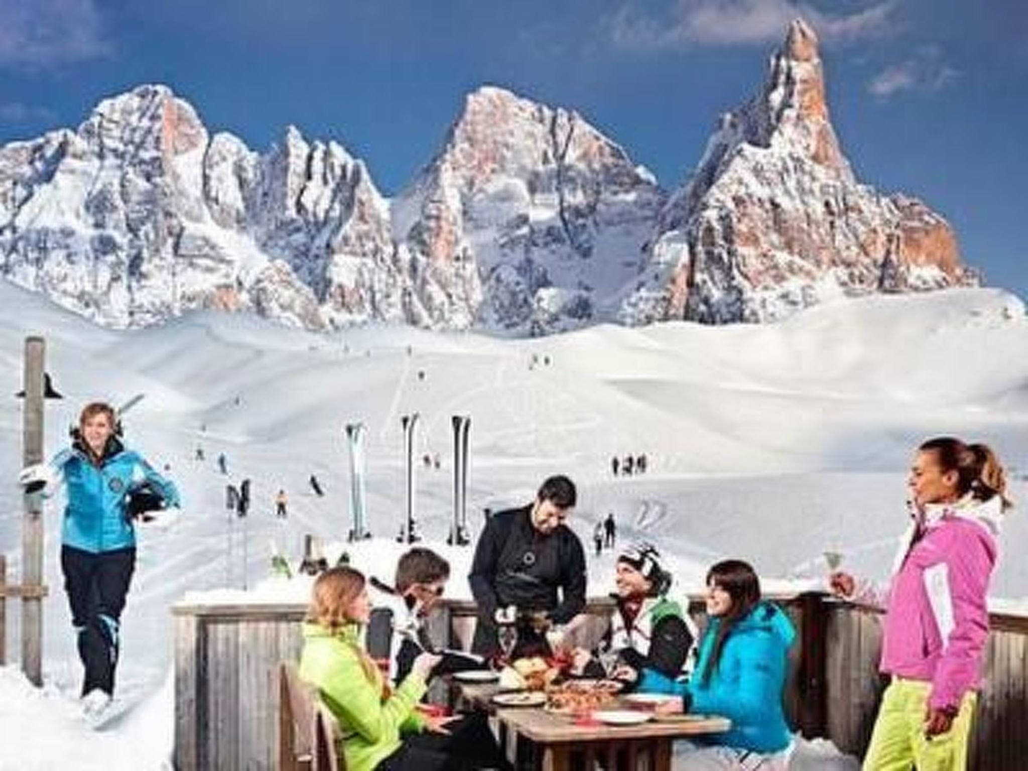 Elegantes und geräumiges Dachgeschosszimmer in den Dolomiten