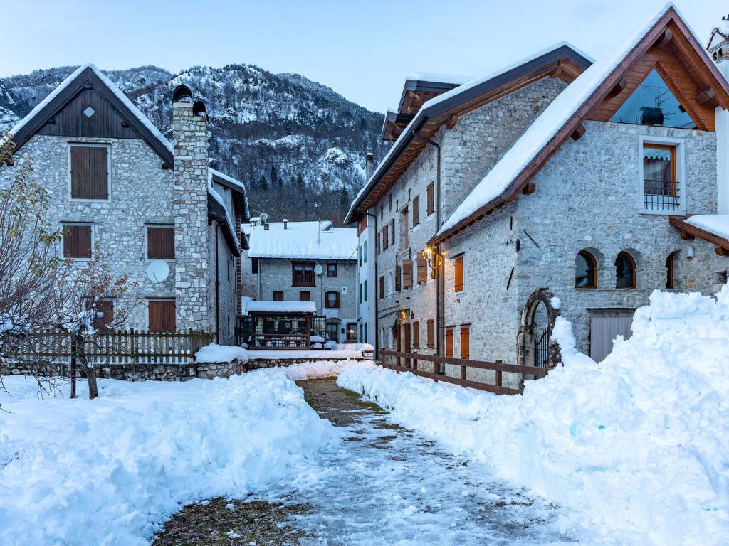 Interhome Albergo Diffuso - Cjasa Ustin