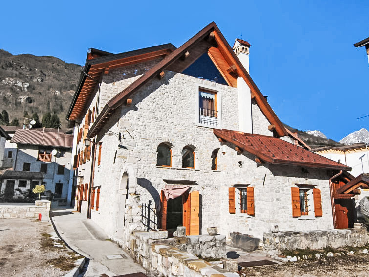 Appartement met meerzicht bij Lago di Barcis in Barcis Lake