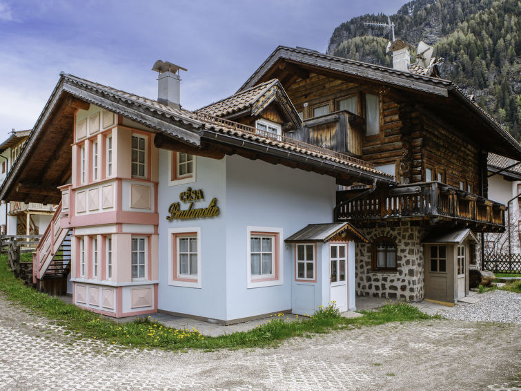 6-persoons appartement aan de piste in Campitello in Campitello