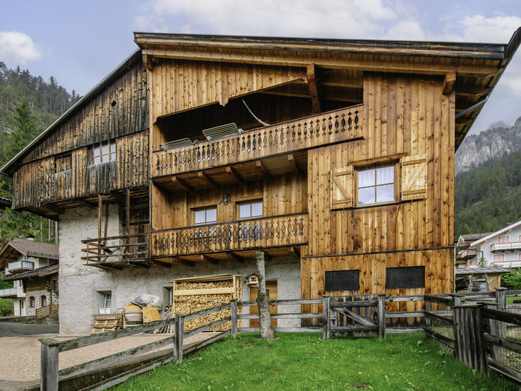 Trottner Apartment in Campitello di Fassa