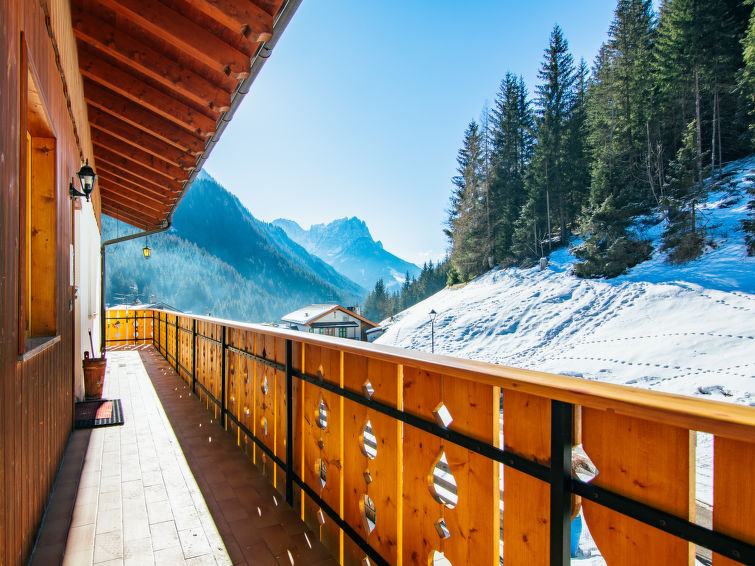 Search and Stay destination Mazzin, Trentino-Alto Adige - Italy from AU$ 187. Valentini