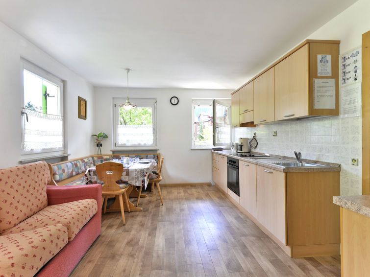 Zonnig appartement Cecilia in Campitello voor 4 personen · 52 m² in Campitello