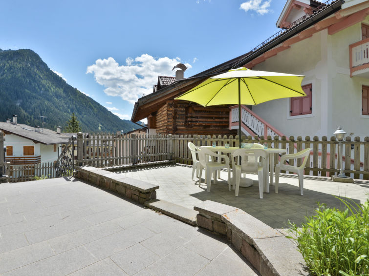 Zonnig appartement Cecilia in Campitello voor 4 personen in Campitello