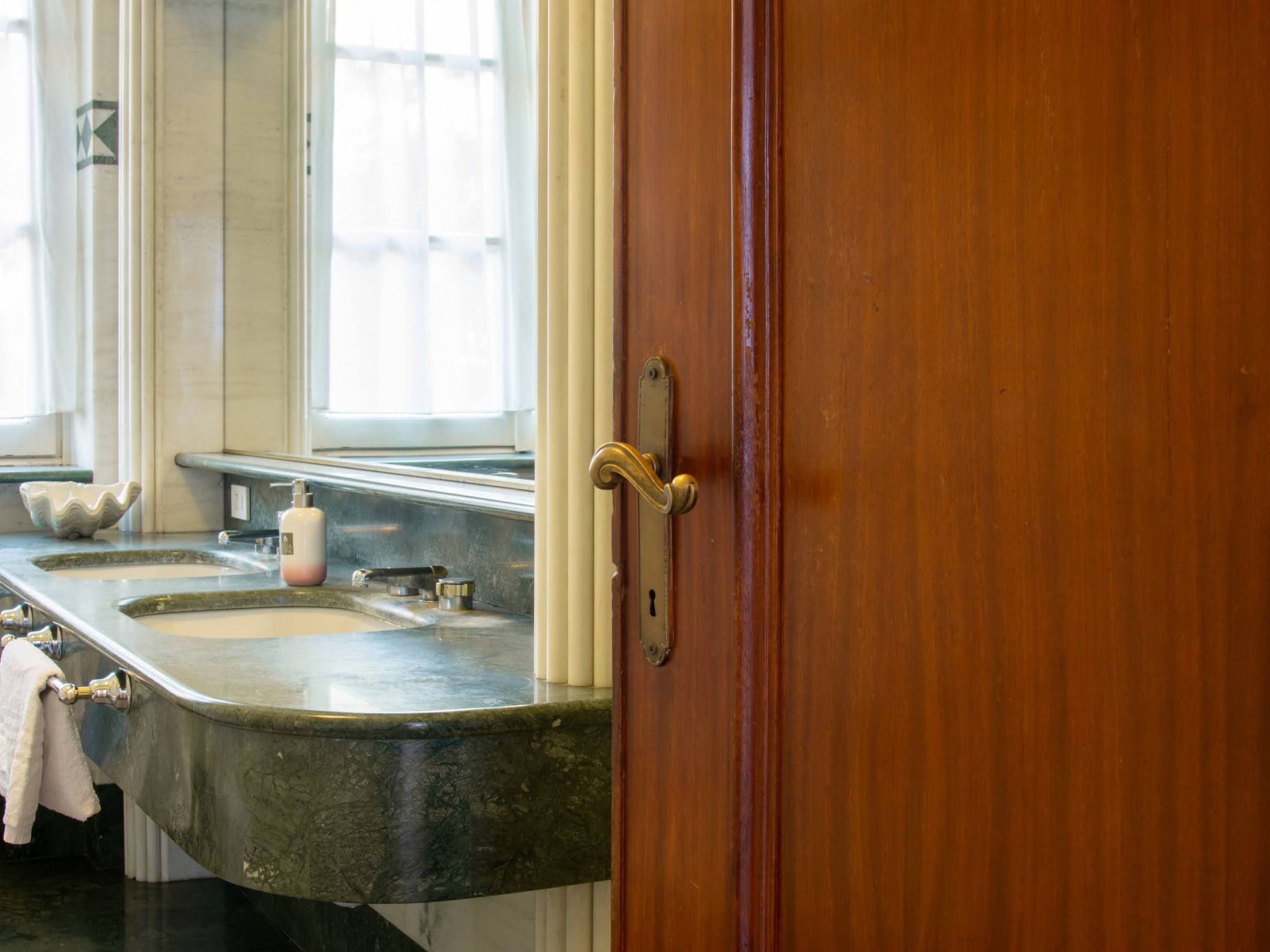 In Sirtori mit Privatem Pool-Image-tags.info