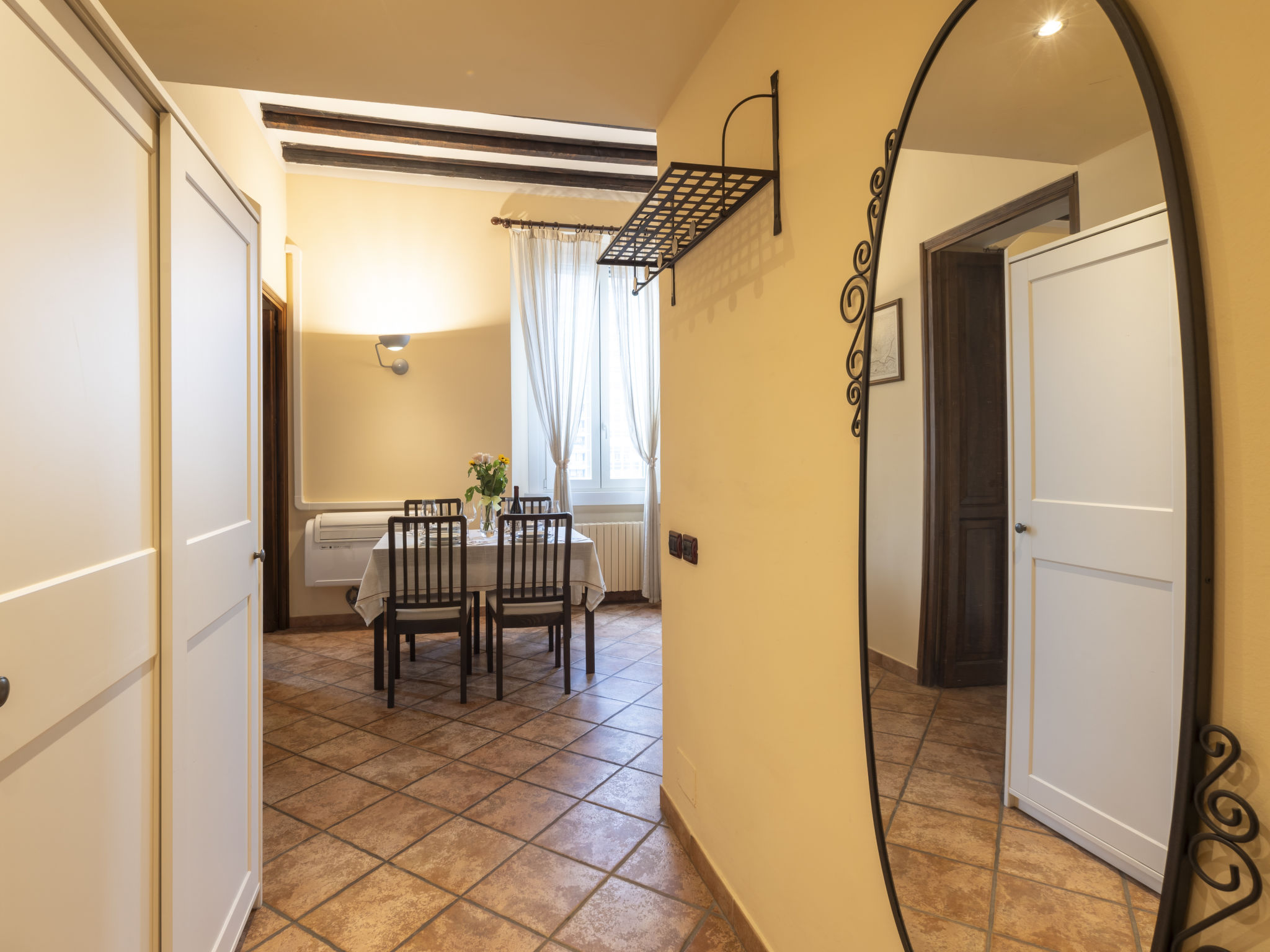 Sabotino City View-Binnen