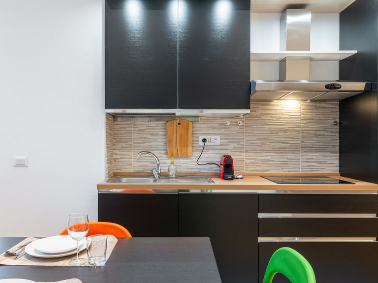 Search and Stay destination Milano, Lombardia - Italy from AU$ 339. Contarini