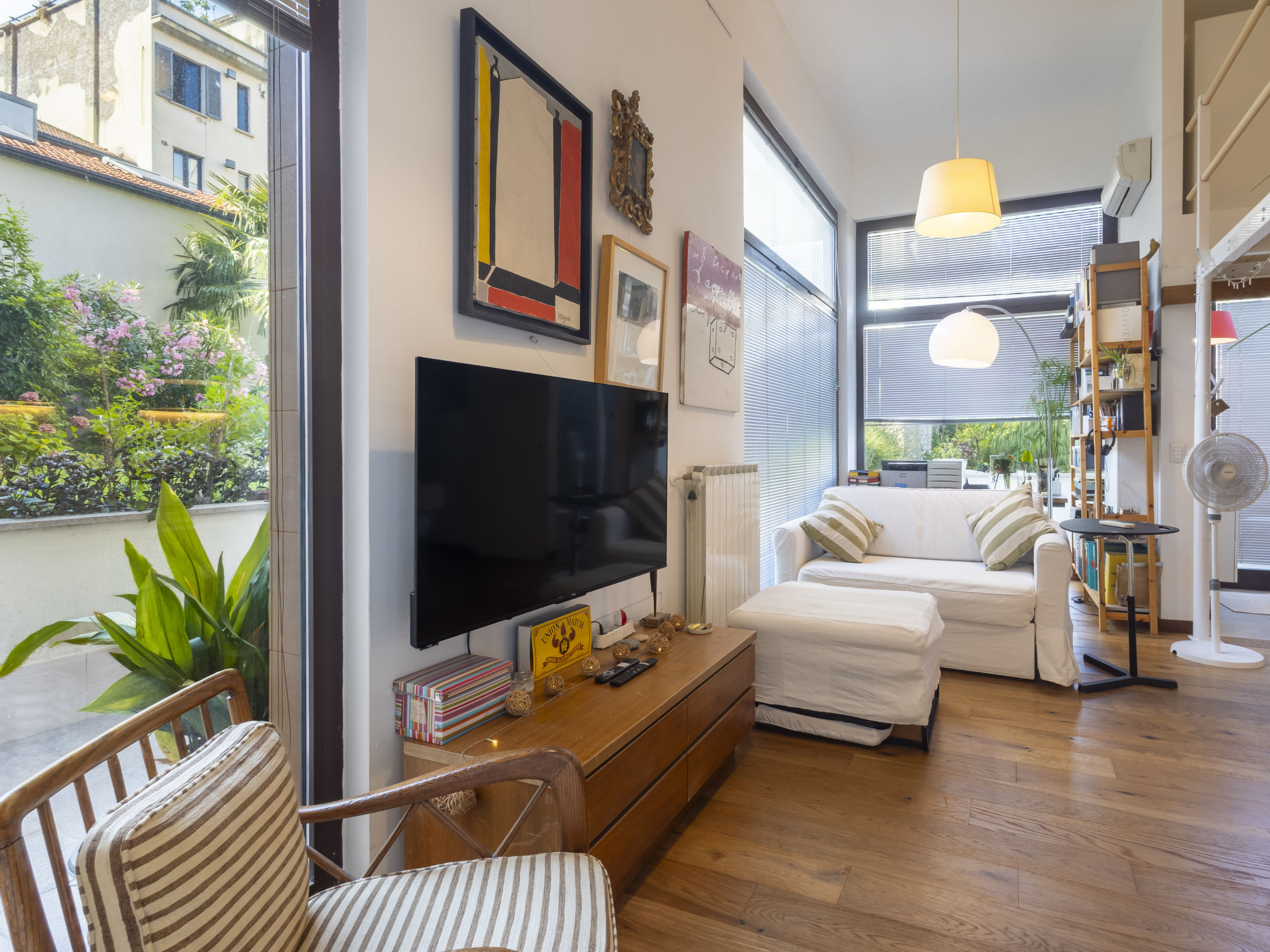 NoLo Garden Loft - Inside