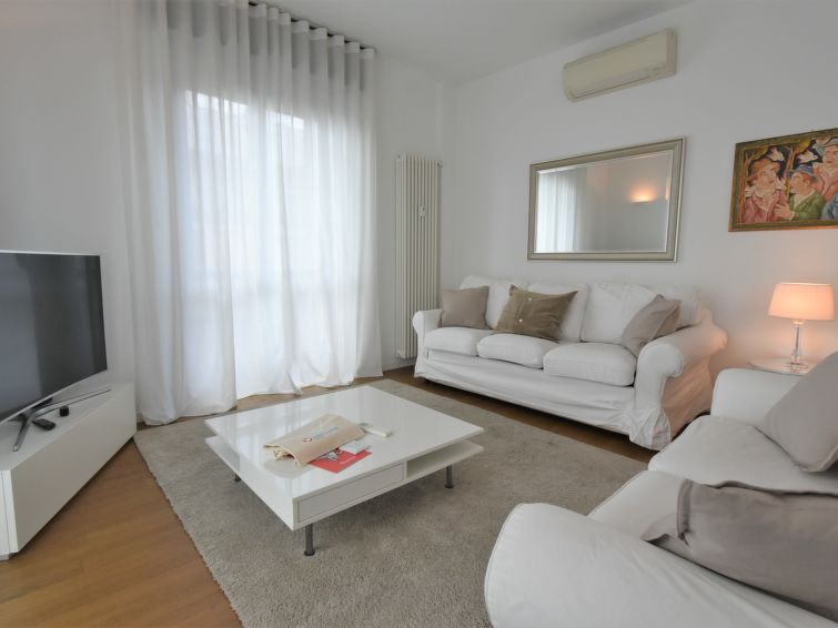 Photo of Corso Genova Apartment