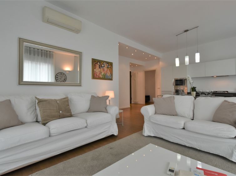 Photo of Corso Genova Apartment