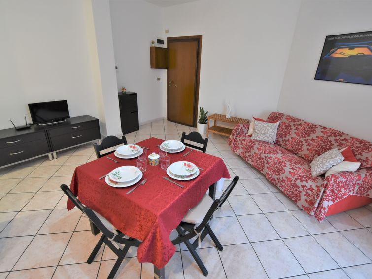 Search and Stay destination Città metropolitana di Milano, Lombardia - Italy from AU$ 226. Forze Armate