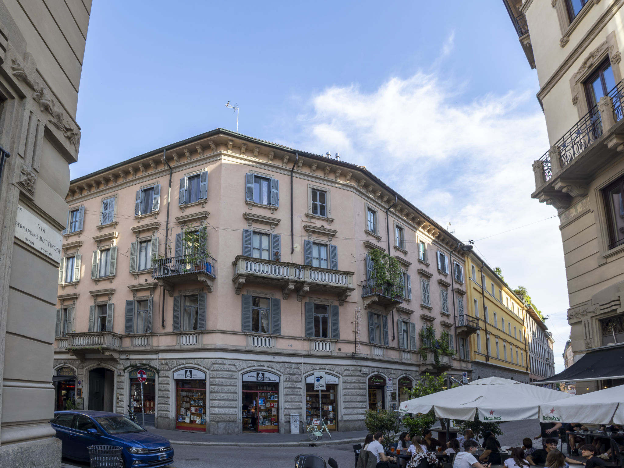 Terraggio Mansard-Outside