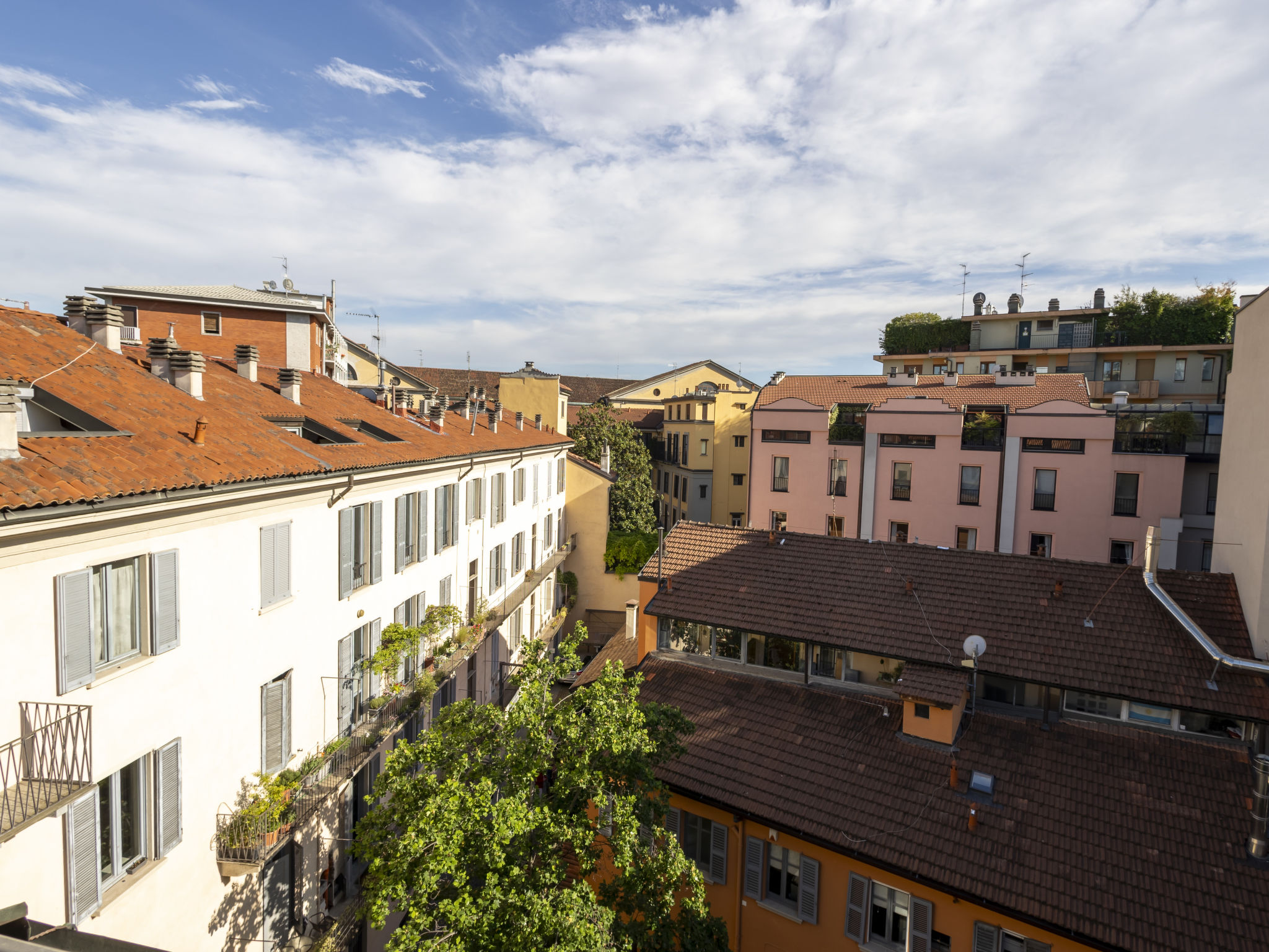 Terraggio Mansard-Outside