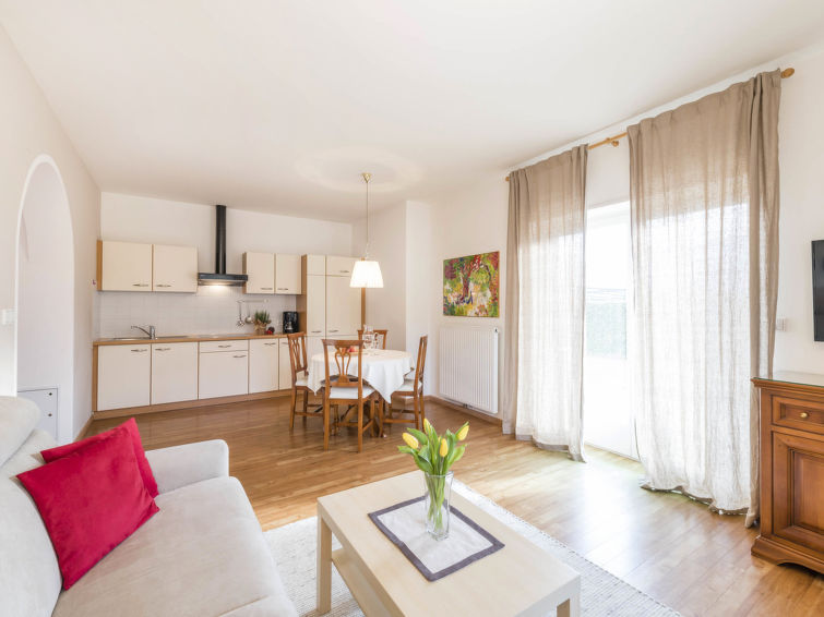 Op 1,0 km van het centrum: appartement Lichtenberg met sauna en whirlpool in Postal