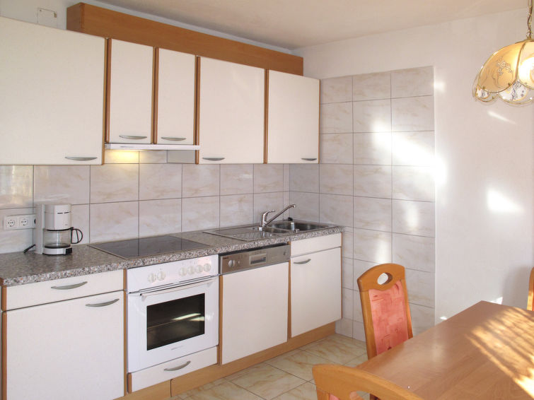 Search and Stay destination San Valentino Alla Muta, Trentino-Alto Adige - Italy from AU$ 204. Haupthaus Schönblick (SVH119)