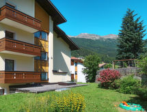 Grootschalig groepsverblijf in Zuid-Tirol met 16 slaapkamers, vlakbij meer en piste - thumbnail 2