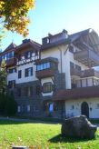 VILLA - LAURIN