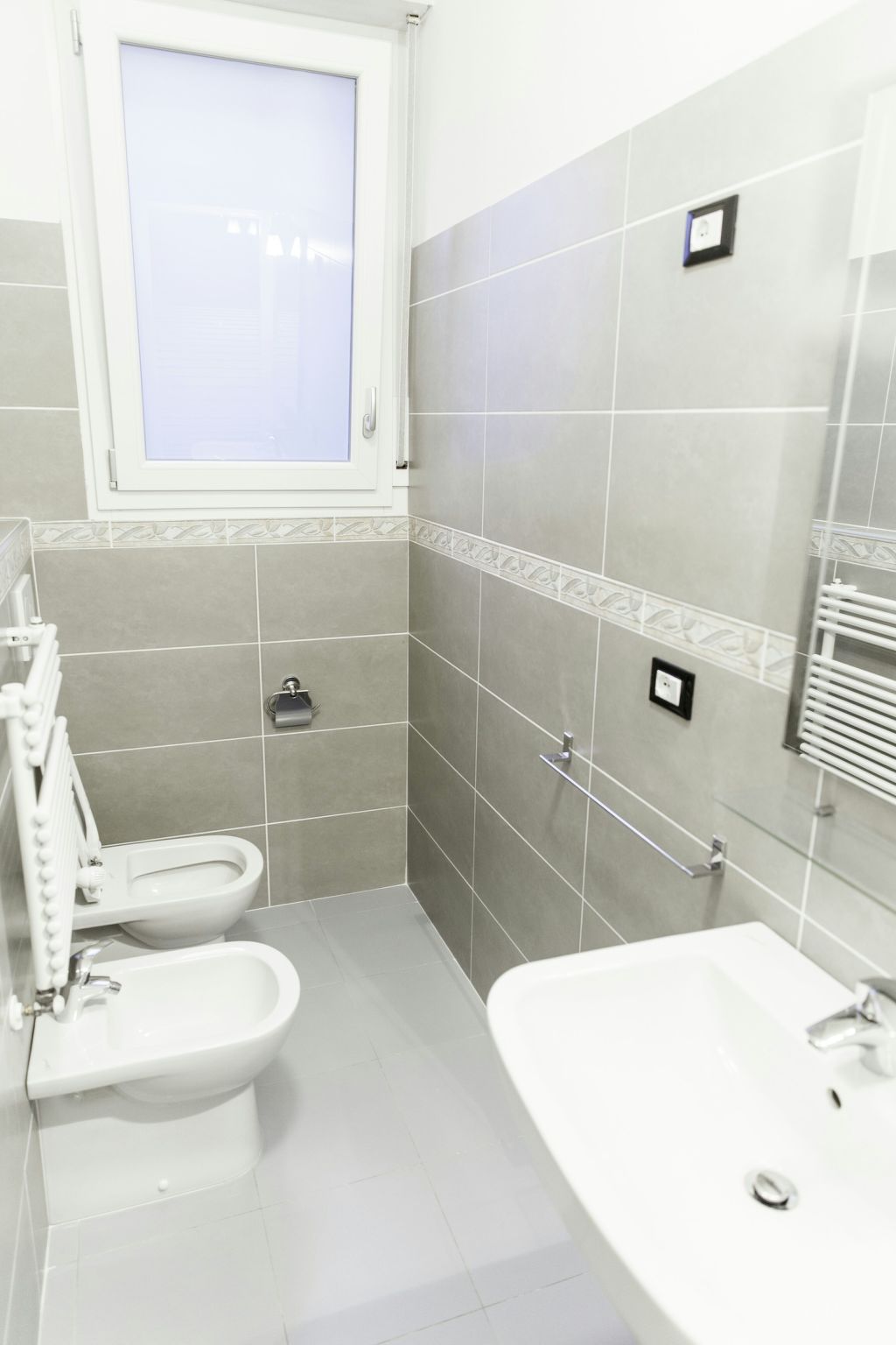 Auf dem Messegelände 14, in der Nähe des Zentrums und gegenüber dem Messegeländ-Image-tags.info