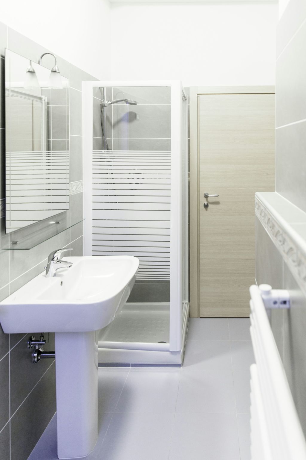 Auf dem Messegelände 14, in der Nähe des Zentrums und gegenüber dem Messegeländ-Image-tags.info