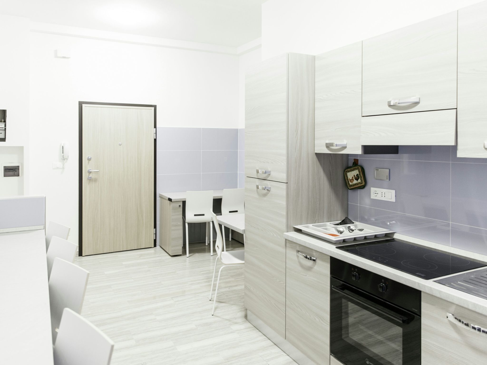 Auf dem Messegelände 14, in der Nähe des Zentrums und gegenüber dem Messegeländ-Image-tags.info