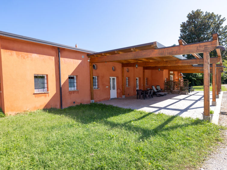 Search and Stay destination Strassoldo, Friuli-Venezia Giulia - Italy from AU$ 253. Winery Villa Vitas Dépendance (App.2)