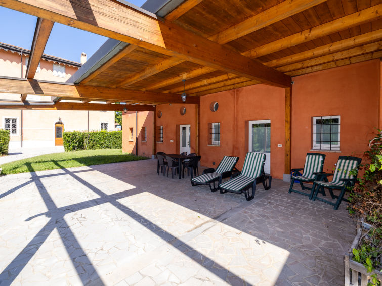 Search and Stay destination Strassoldo, Friuli-Venezia Giulia - Italy from AU$ 253. Winery Villa Vitas Dépendance (App.2)