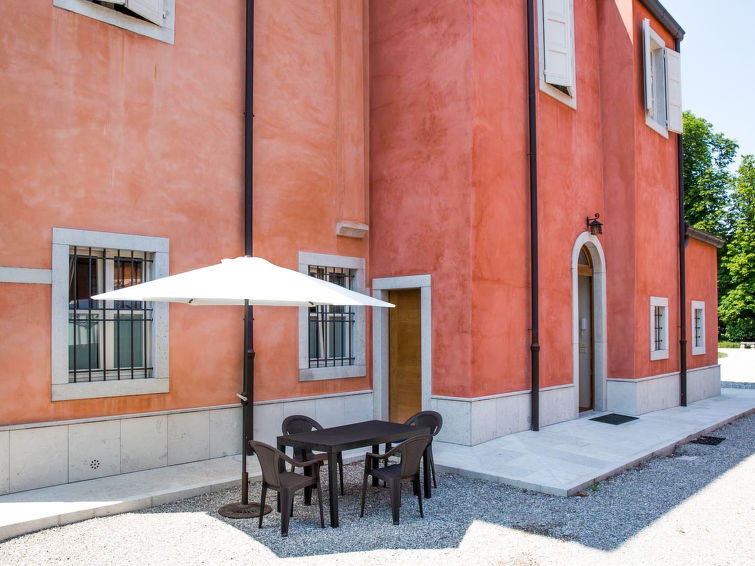 Search and Stay destination Strassoldo, Friuli-Venezia Giulia - Italy from AU$ 243. Winery Villa Vitas (App.3)