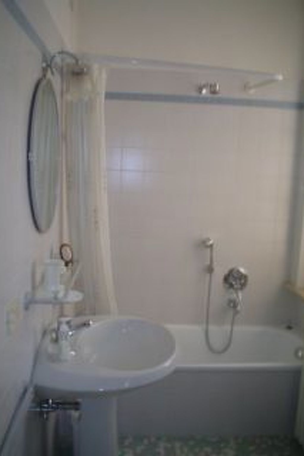 Mit Privatparkplatz-Binnen