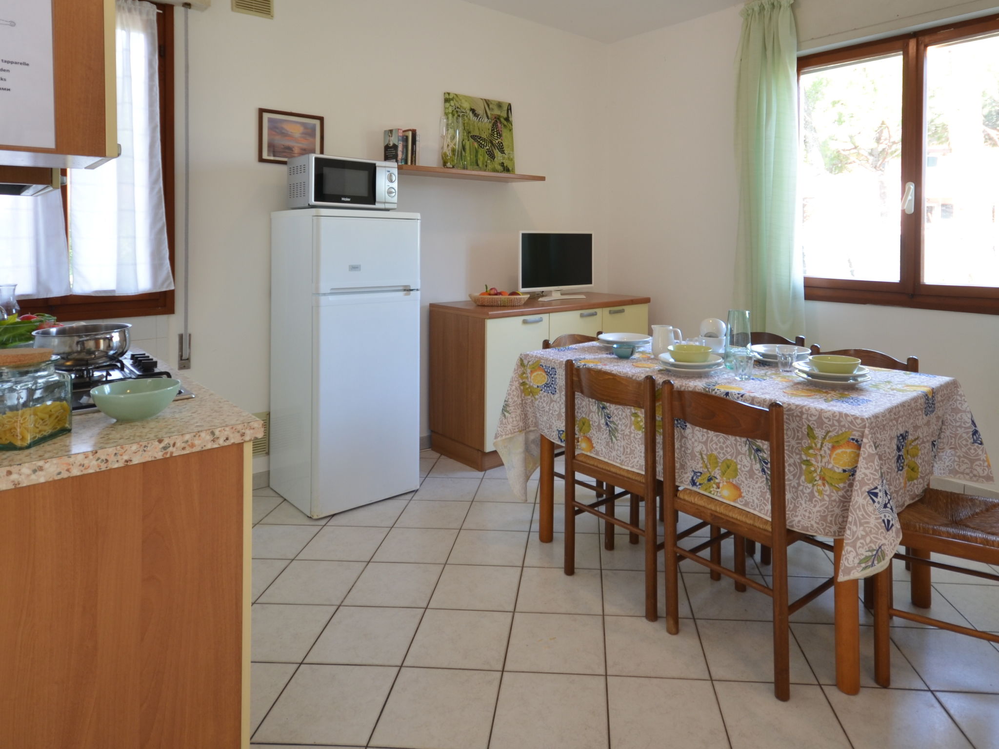 Kitchen / Dining Room
