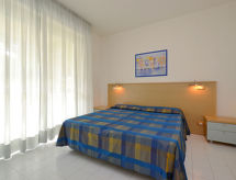 Op 900 m van zee: Comfortabel appartement in Lignano Pineta · 1 slk - thumbnail 5