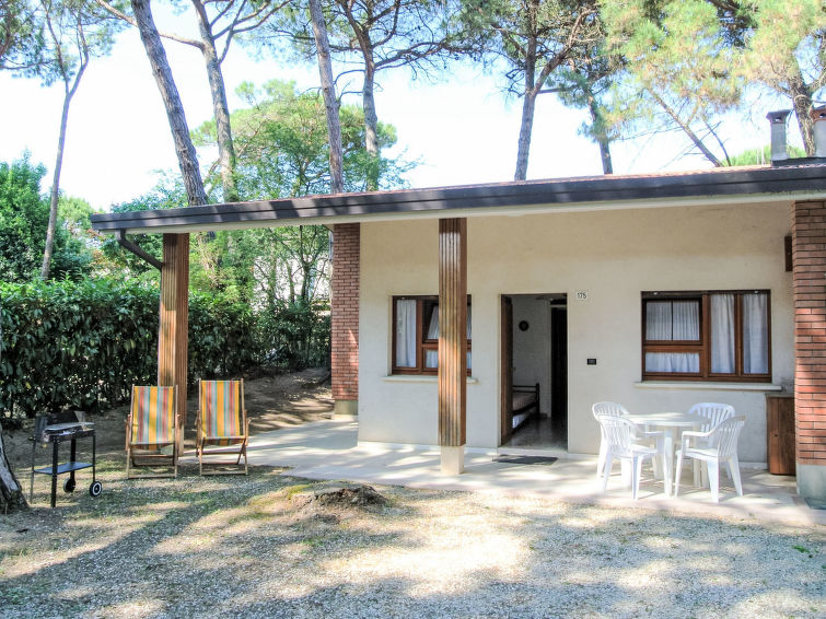 'Dolores' Mit Privatparkplatz - Lignano Pineta