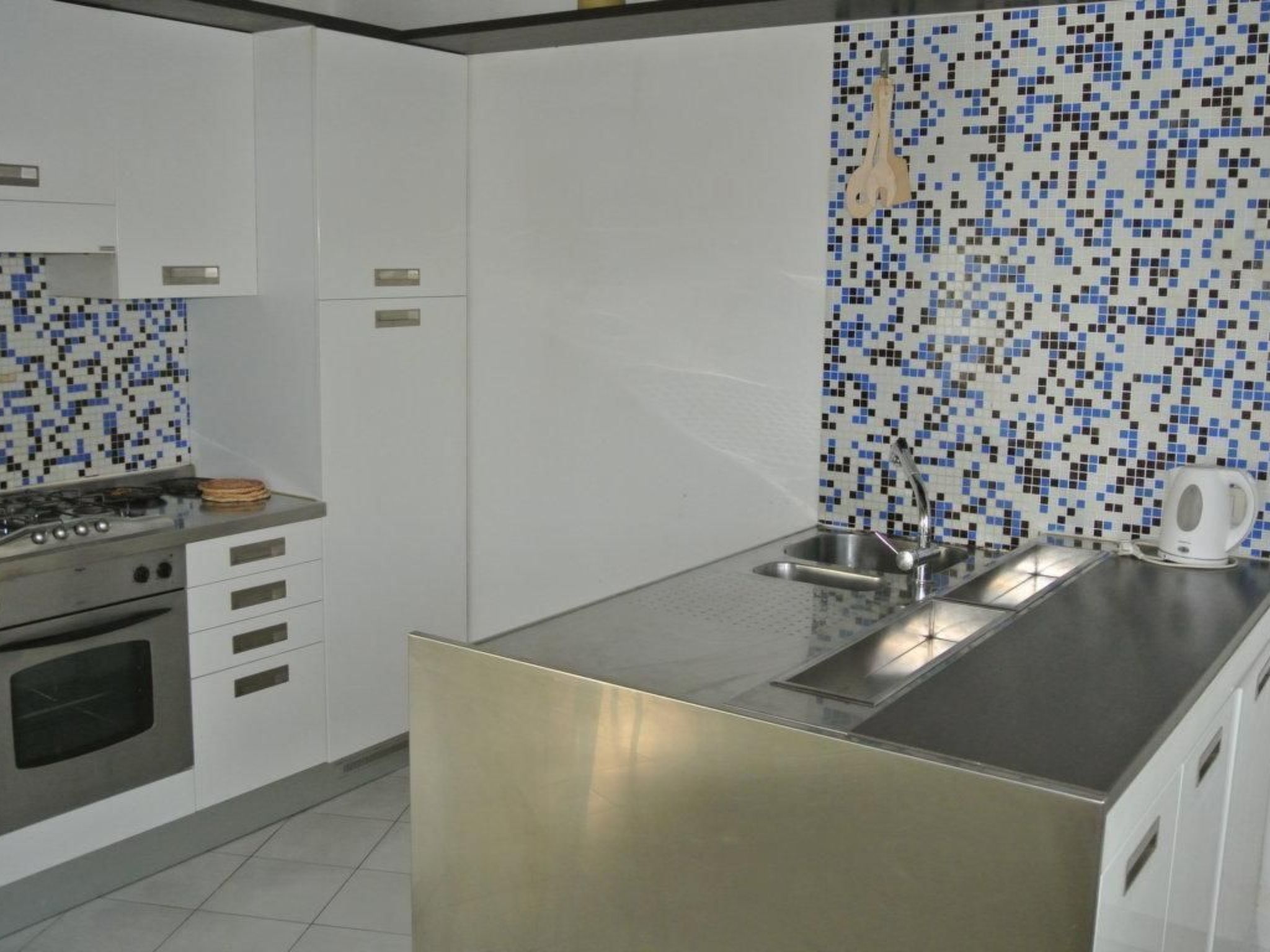 'Villa Edera' mit privatem Garten - Binnen