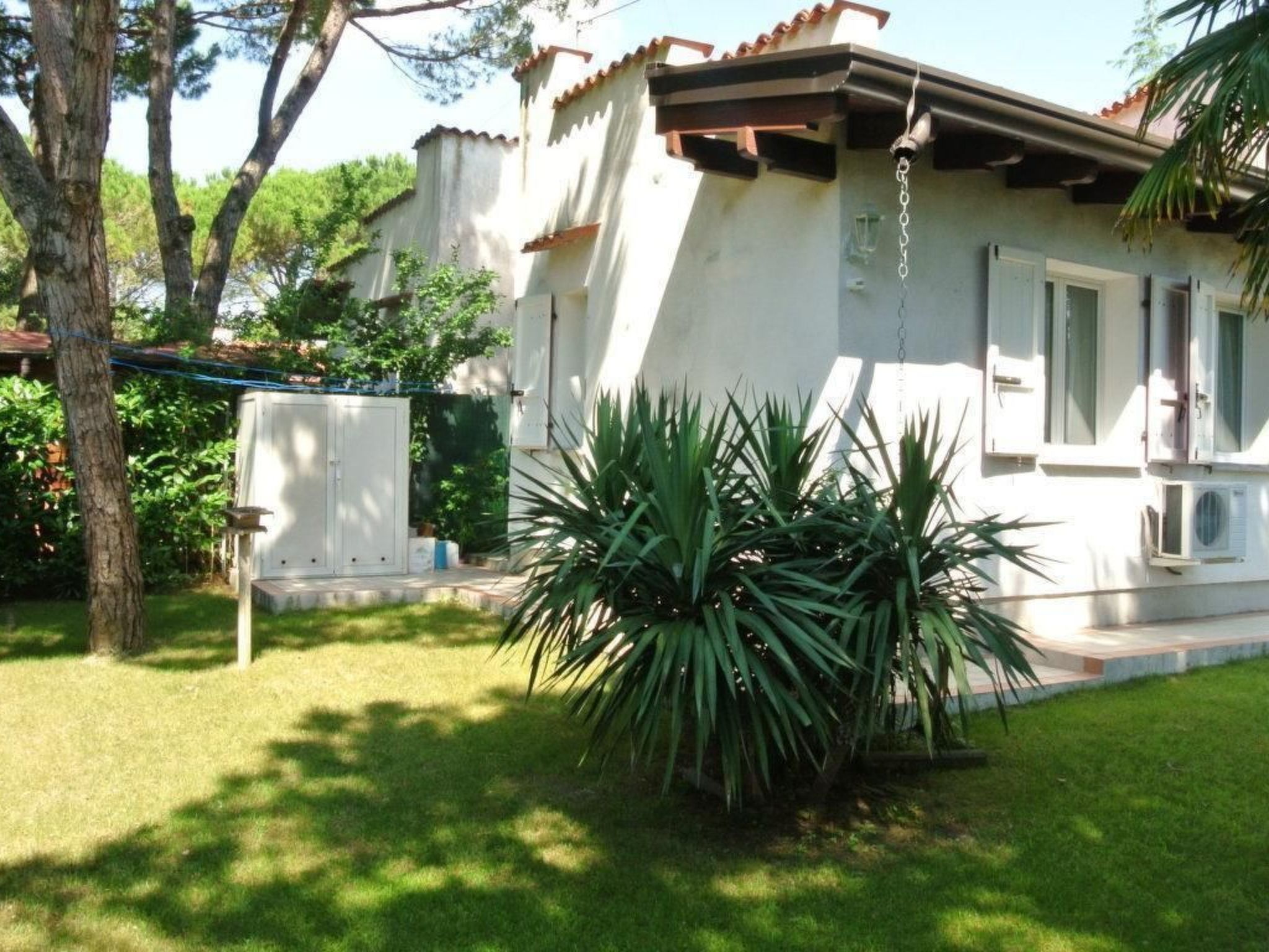 'Villa Edera' mit privatem Garten - Buiten