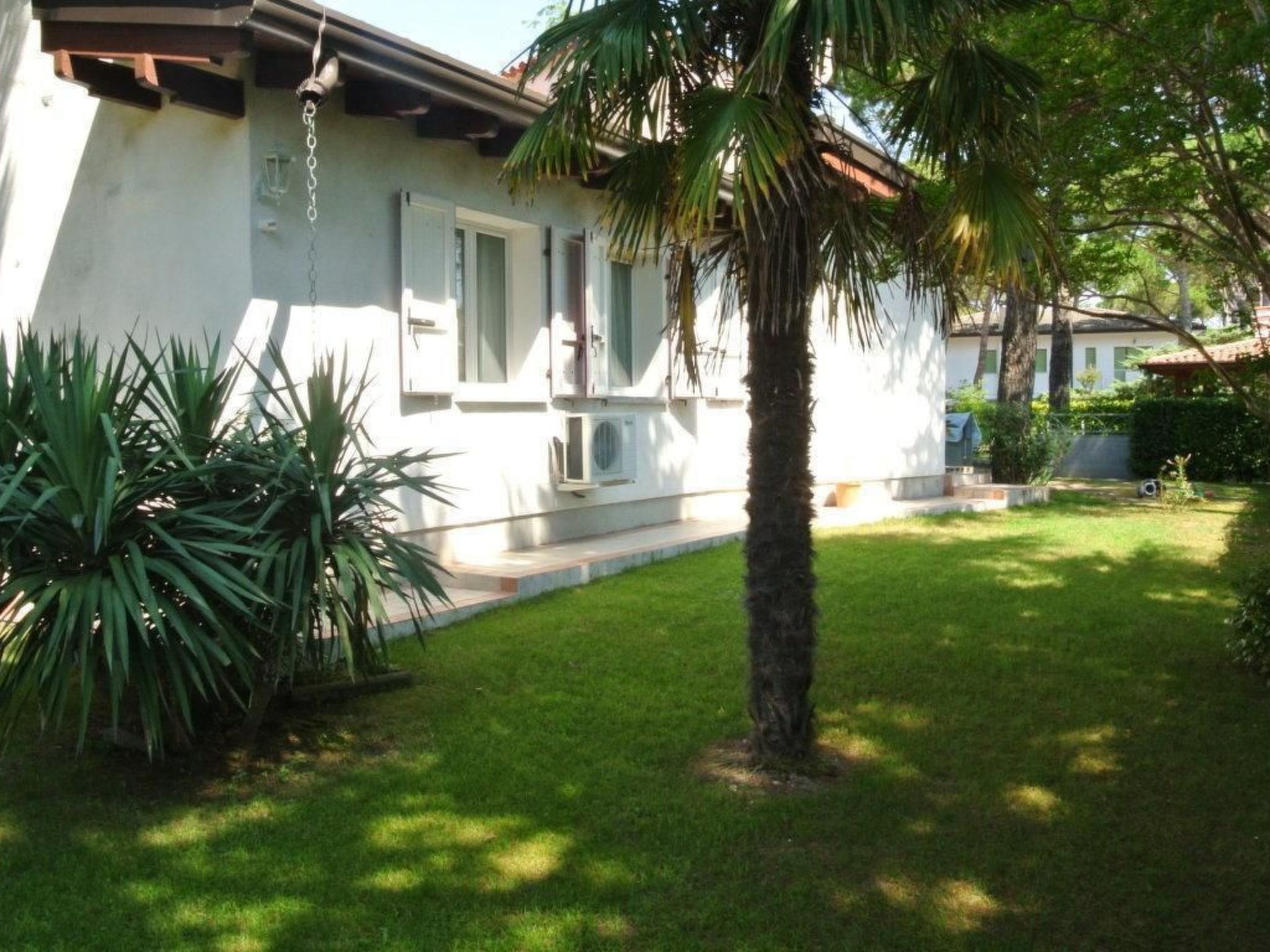 'Villa Edera' mit privatem Garten - Buiten
