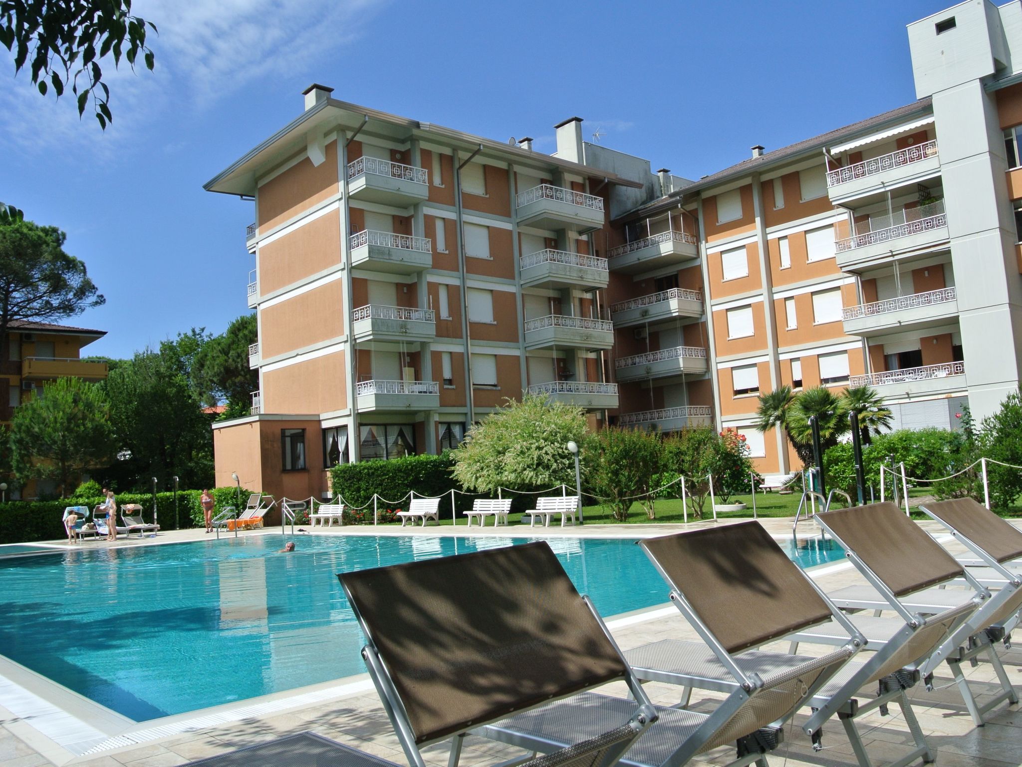 Residence Gardena - Ferienwohnung 11 mit Pool - Dehors