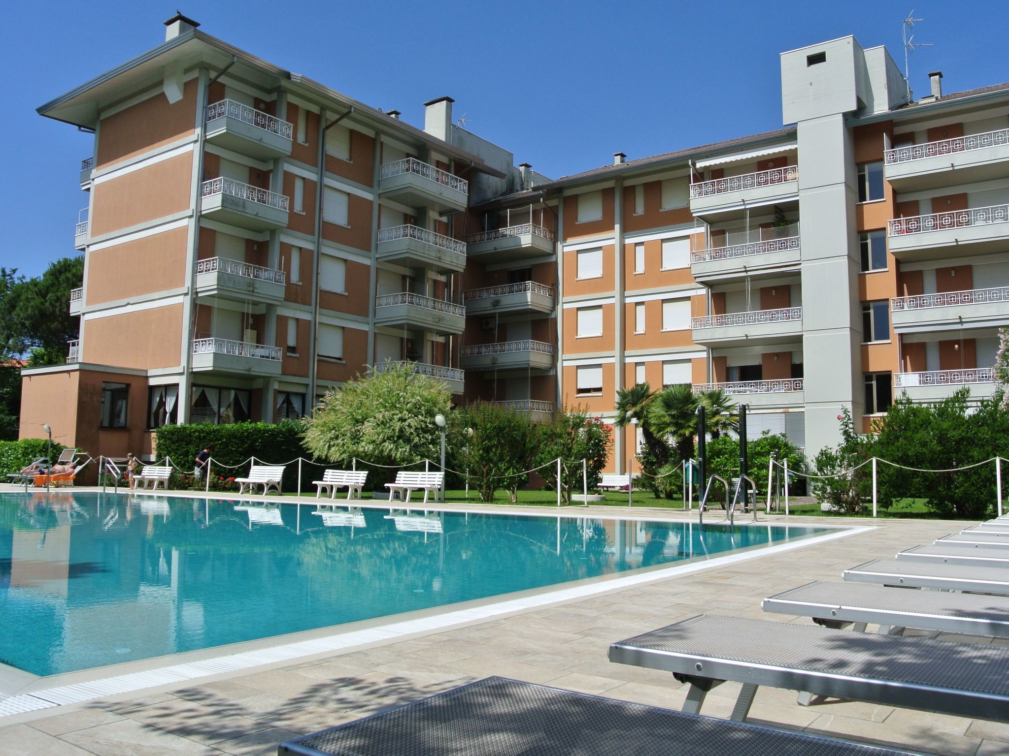 Residence Gardena - Ferienwohnung 11 mit Pool - Dehors