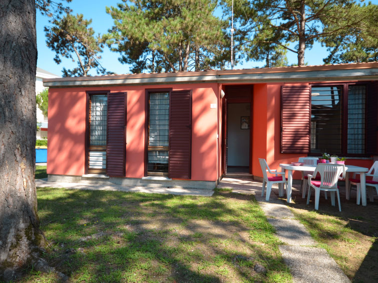 8-persoons vakantiehuis in Lignano Riviera op 600m van zee in Lignano Riviera